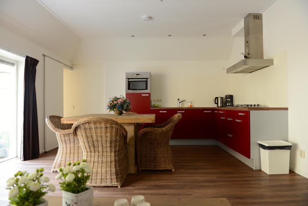 Appartementen Verhuur De Trijehoek Stiens Zewnętrze zdjęcie